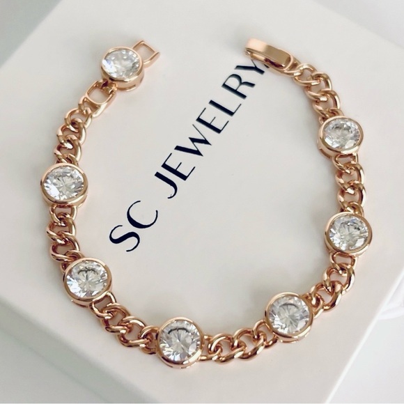 LAST ONE 🔥 Round Zircon Thick Chain Bracelet | 18K Gold Plated Luxury Jewelry - Picture 6 of 10